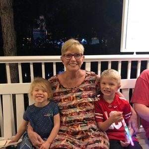 Meet your Posher, Deborah